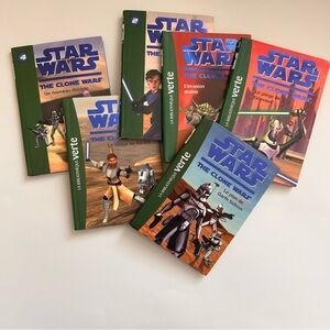 Star Wars The Clone Wars Kids Book Set of 6 in FRENCH age 10 - 12